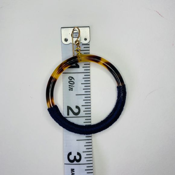 LISA AUGUST Vegan Tortoise Hoop Tokyo Earrings - Picture 3 of 5